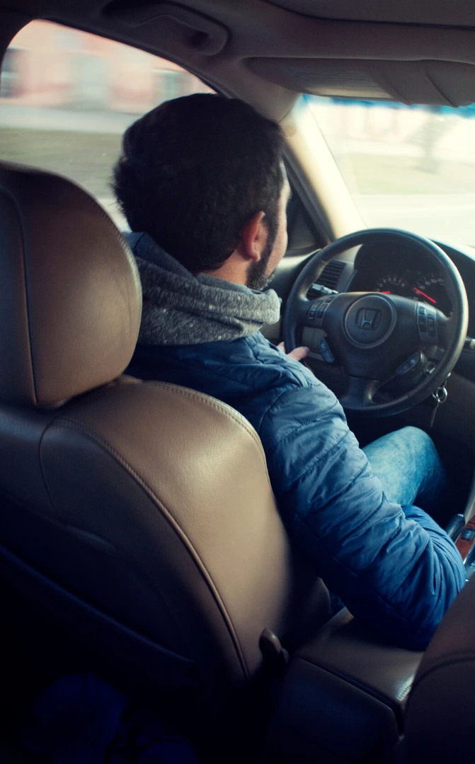 school taxi service Dubai - school pickup and drop Dubai